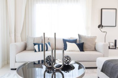 Modern oturma odası.