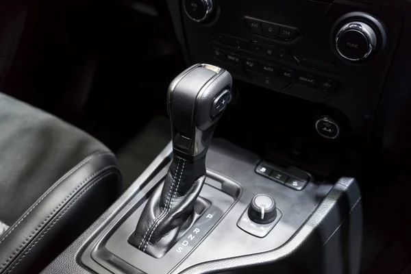 Close View Automatic Gearbox Lever Interior Car Automatic Transmission Gearshift — Stock Photo, Image
