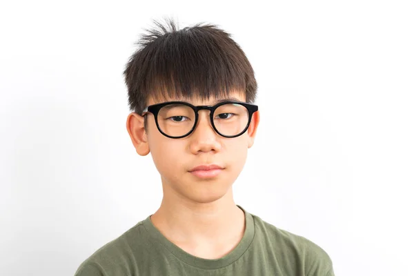 Retrato Estudante Asiático Usar Óculos Com Sorriso Sobre Fundo Branco — Fotografia de Stock