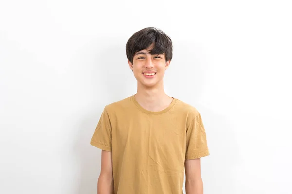 Adolescente Sonriente Alegre Guapo Adolescente Camiseta Aislado Sobre Fondo Blanco — Foto de Stock