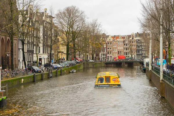 Amsterdam Netherlands Nov 2019 View Houses Boats Amsterdam Canal Twilight — Stock Photo, Image