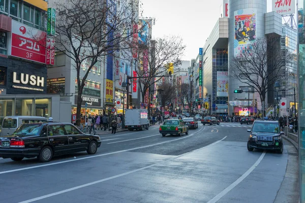 Tokio Japón Enero 2020 Vista Calle Comercial Shibuya Con Mucha —  Fotos de Stock