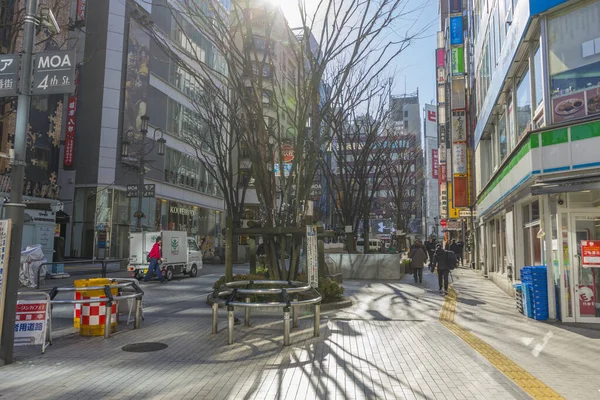 Tokio Japan Januar 2020 Straßenansicht Des Gebäudes Und Der Hinweistafel — Stockfoto