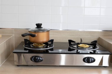 Mutfakta gaz sobası