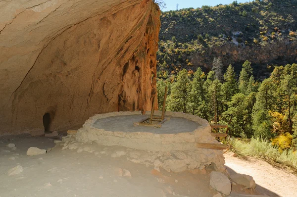 Reconstructed ancient indian dwellings — Stock Photo, Image