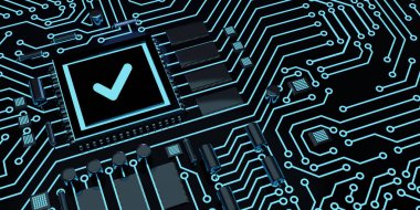 Standart kalite kontrol. Sertifika. İş, teknoloji, internet ve ağ konsepti. Mikroçip