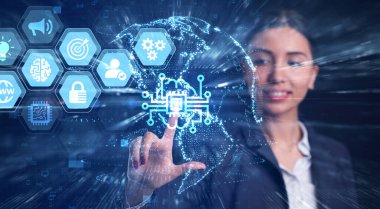 Nesnelerin interneti - IOT konsepti. İşadamı IOT ürünleri ve çözümler sunuyor. Genç işadamı sanal ekranda IoT metin ile soyut çipi seçin.