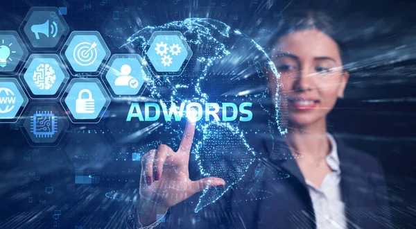 Бизнес Технологии Интернет Сетевая Концепция Молодой Бизнесмен Показывает Слово Adwords — стоковое фото