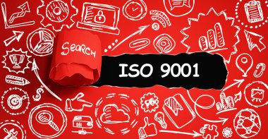 Yırtık kağıt ISO 9001 metni ile modelle. 