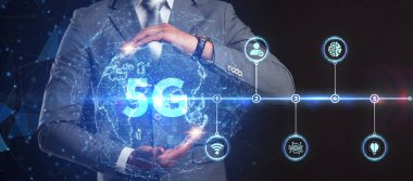 5G ağı konsepti, yüksek hızlı mobil internet, yeni nesil ağlar. İş, modern teknoloji, İnternet ve ağ kurma kavramı