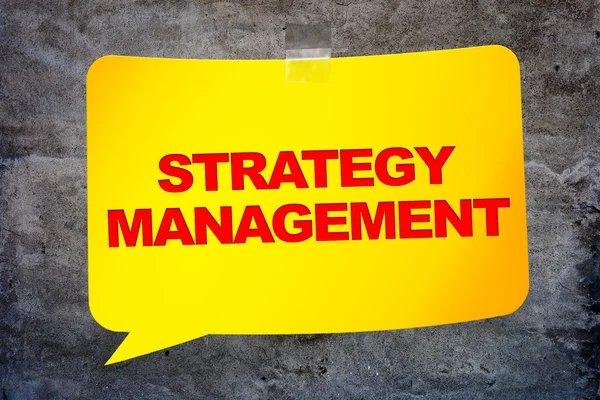 "Management strategie "na žlutém pozadí s textou. — Stock fotografie