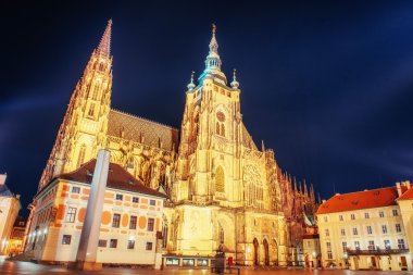 Prag. St. vitus Katedrali. gece vakti.