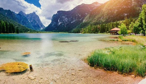 Mountain lake between by mountains — Stock Photo, Image