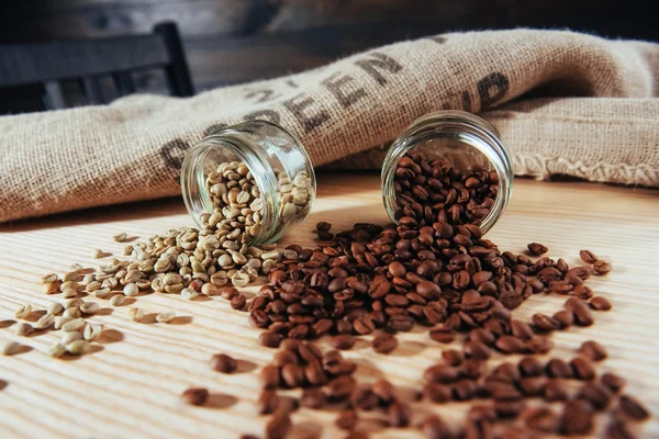 Kaas Sperziebonen Koffie Tas Gemaakt Van Jute Een Houten Ondergrond — Stockfoto