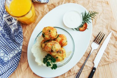 Nohut falafel topları ile sebze