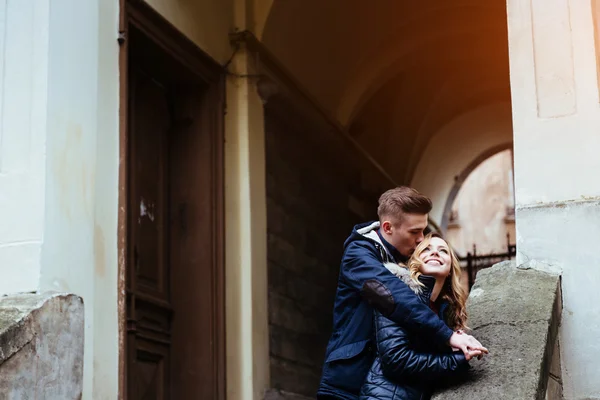 Pár Élvezi Szabadban Városi Környezetben — Stock Fotó