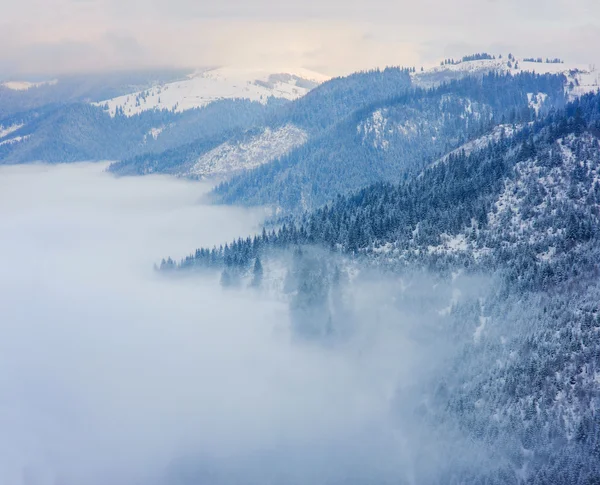 Montanha de Inverno — Fotografia de Stock