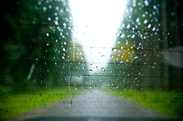 Driving in the rain — Stock Photo, Image