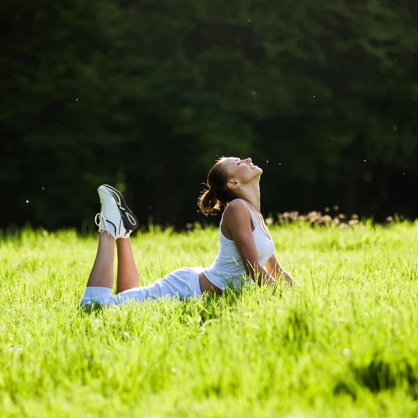 Sport kvinna utbildning — Stockfoto