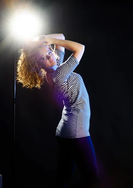 Woman dancing — Stock Photo, Image