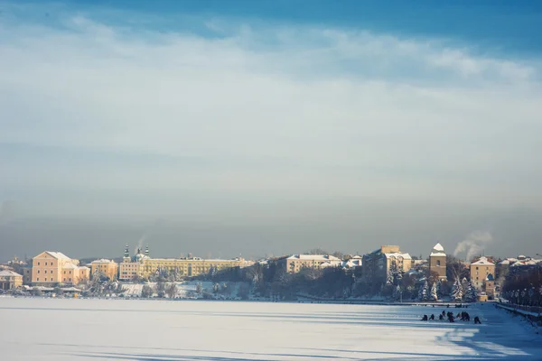 Town on the lake — Stock Photo, Image