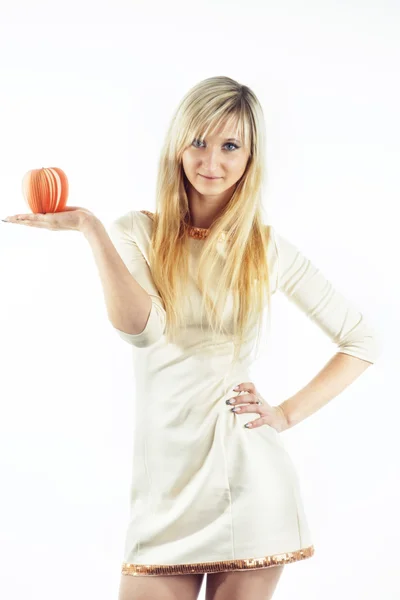 Woman with apple — Stock Photo, Image