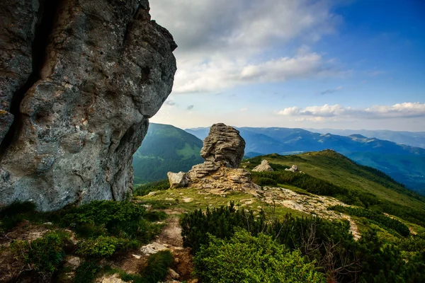 Montaña en verano — Foto de Stock