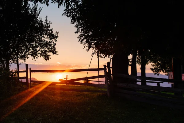 Tramonto in montagna — Foto Stock