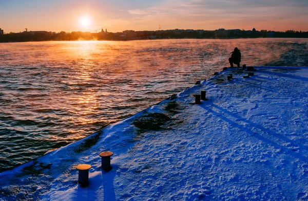 Silhouette of fishermen. — Stock Photo, Image