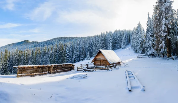 güzel bir ahşap ev