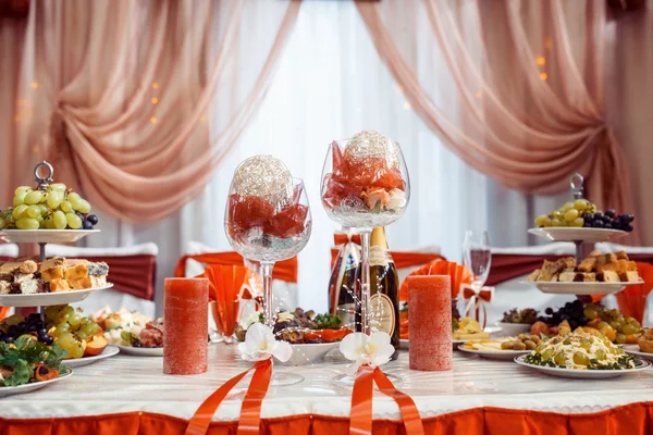 Table set for an event party or wedding reception — Stock Photo, Image