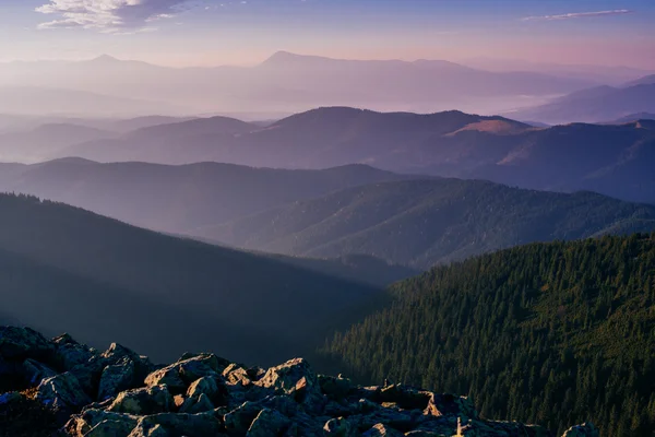 Beautiful landscapes in the mountains — Stock Photo, Image