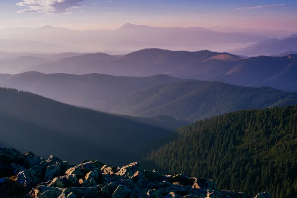 Beautiful landscapes in the mountains — Stock Photo, Image