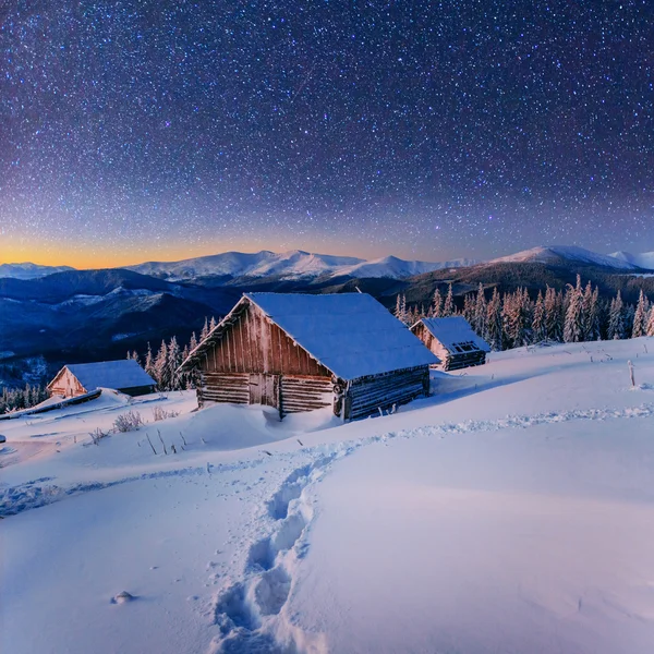 Fantastiskt vinterlandskap — Stockfoto