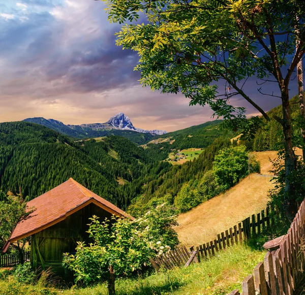 House in the mountain — Stock Photo, Image