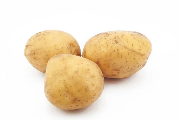 Jakości ziemniaków przestrzeni. Ziemniaki na białym tle — Zdjęcie stockowe