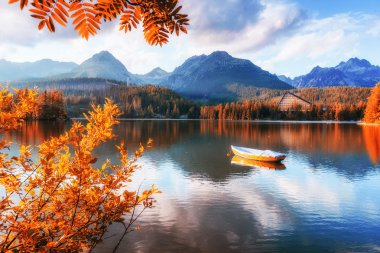 Fantastik Shtrbske Pleso yüksek Tatras. Slovakya, Europe.