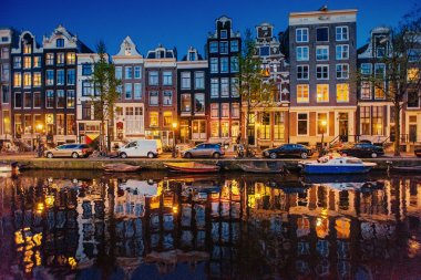 Güzel gece Amsterdam, Bina ve tekne aydınlatma