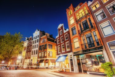 Binaları ve sokakları Amsterdam, Hollanda.