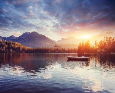 Fantastik Shtrbske Pleso yüksek Tatras. Slovakya, Europe.