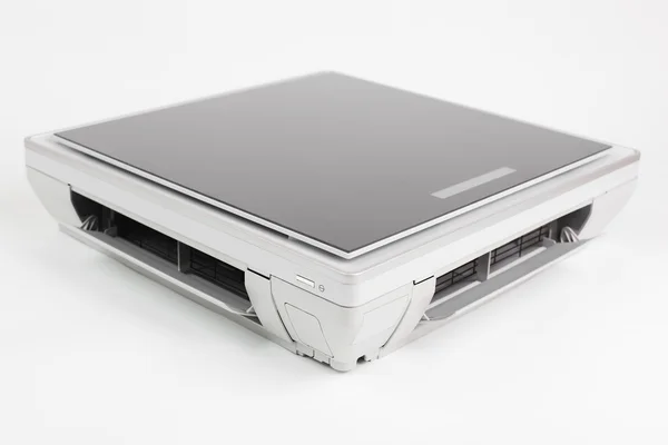 Novo condicionador no fundo branco — Fotografia de Stock