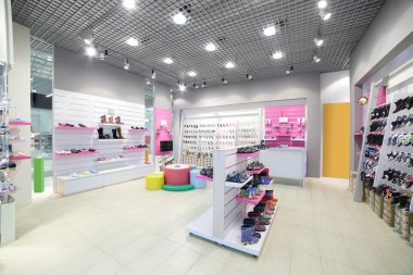 İç modern Avrupa alışveriş Ayakkabı mağazası
