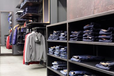 yeni iç kumaş mağazası