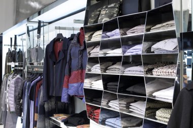 yeni iç kumaş mağazası