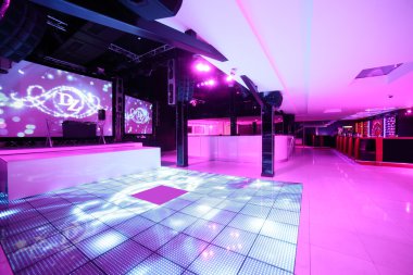 güzel bir Avrupa gece kulübü iç