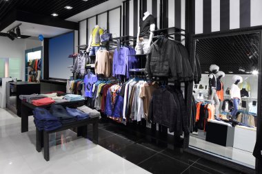 yeni iç kumaş mağazası