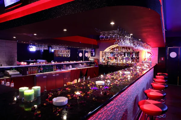 Bellissimo interno del night club europeo — Foto Stock