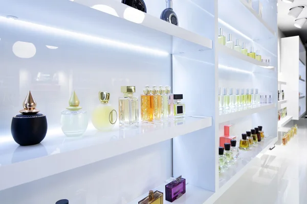 Luxury perfume store — Stock Photo, Image