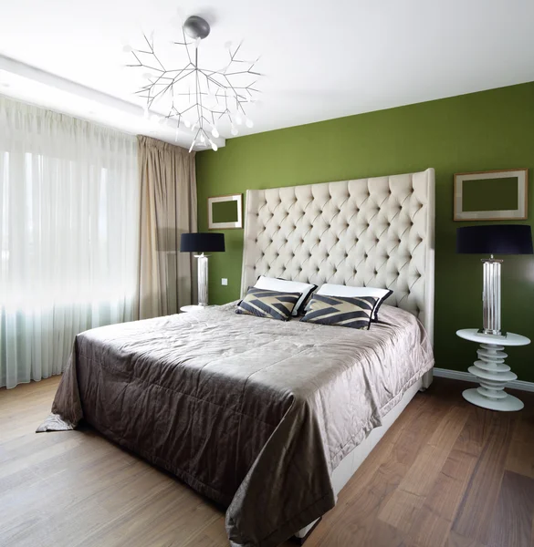 Ładne wnętrza sypialni Europejskiego — Zdjęcie stockowe