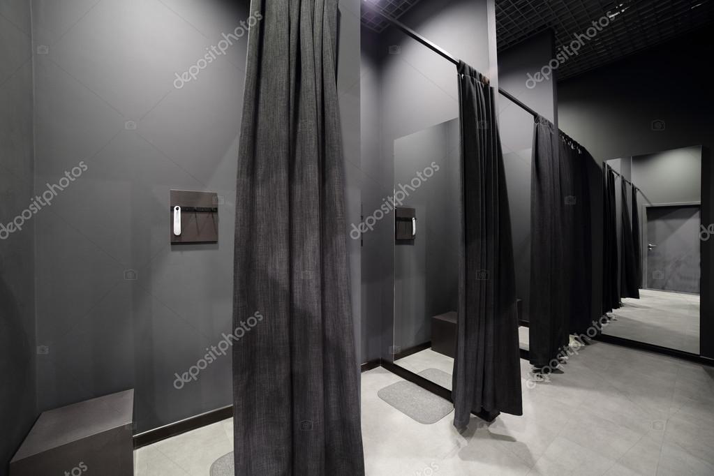 Model changing room